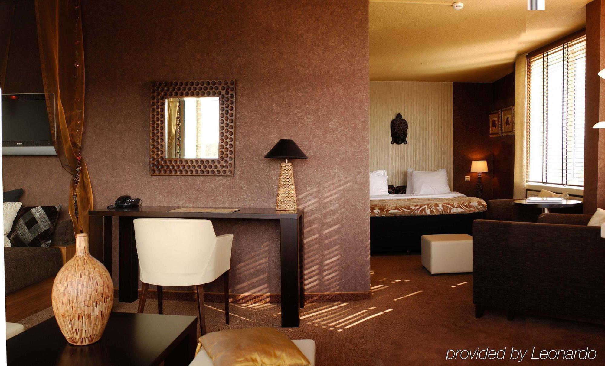 Carlton Oasis Hotel Spijkenisse Rom bilde